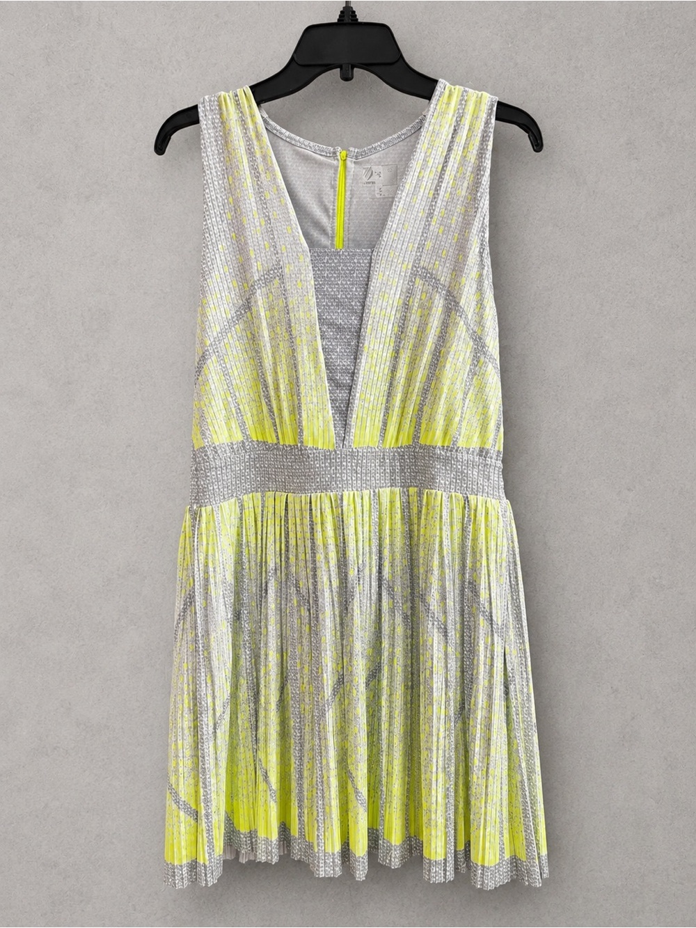K-Swiss x Lucky in Love Got The Pleat Tennis Dress XL Neon Yellow Gray